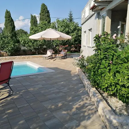 Edi Apartament