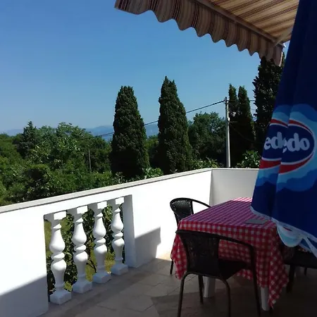 Edi Apartament *