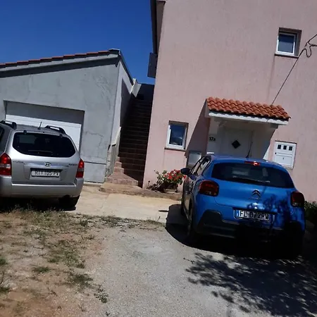 Edi Apartament *