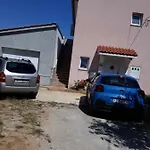 Edi Apartmán *